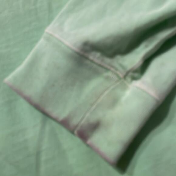 VINEYARD VINES Lime Green Long-Sleeve Crewneck T-Shirt Size XS - Picture 2 of 6